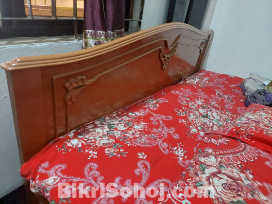 5/7 ফিট কাঠের খাট